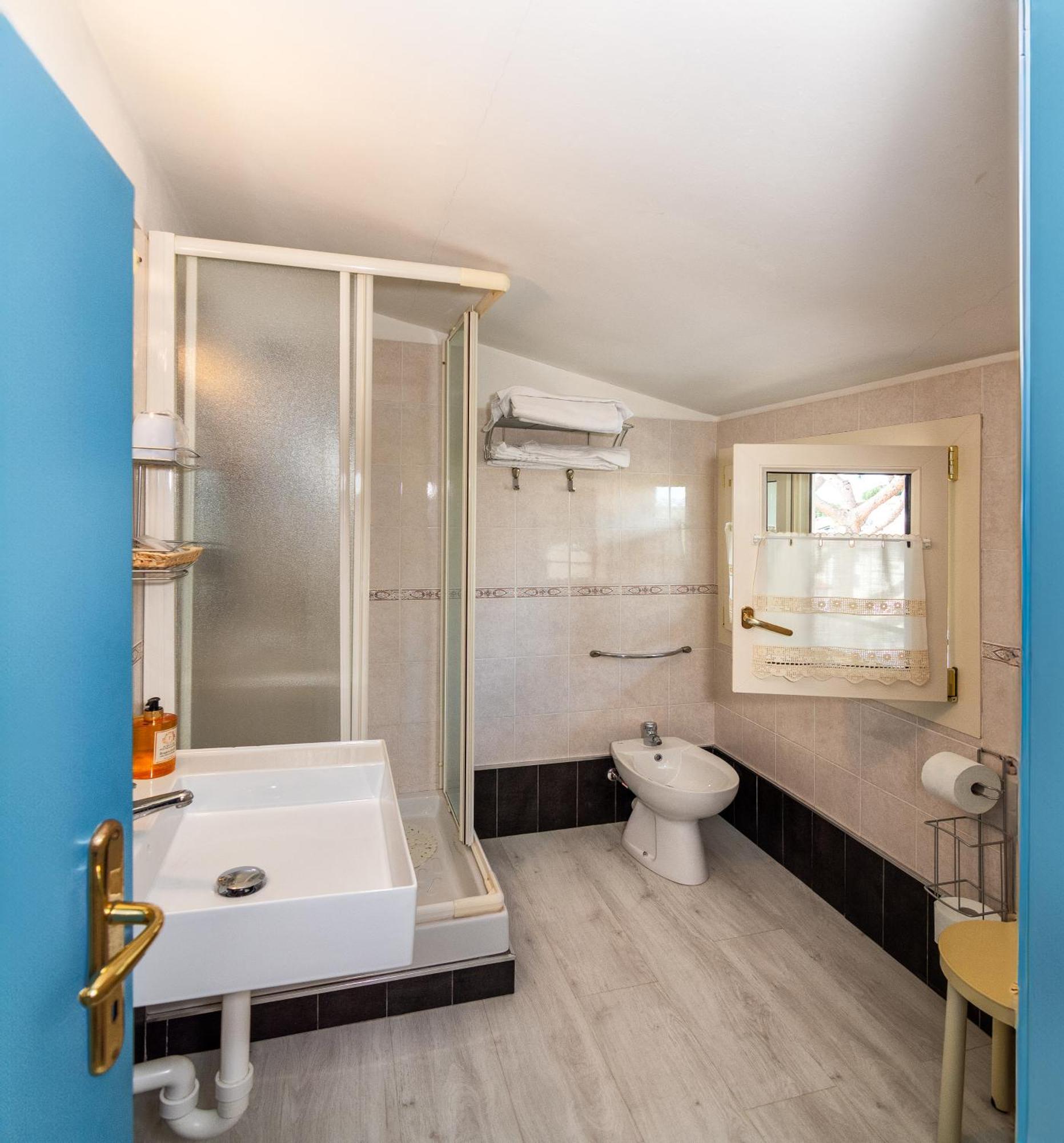 Hotel Apuana 3*